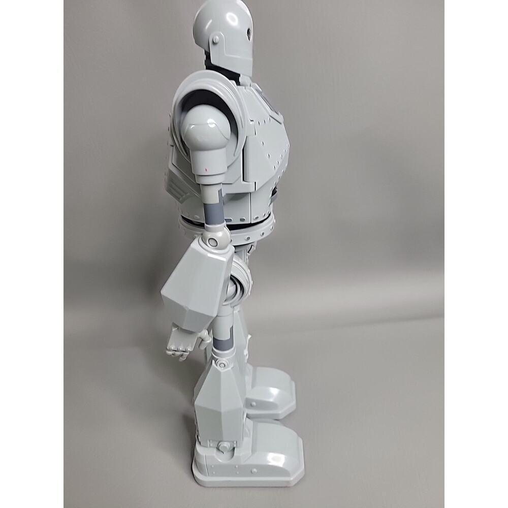The Iron Giant Warner Bros 14" Lights Sounds Walking Figure Fully Tested - Picture 5 of 7